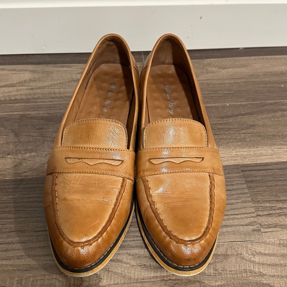 Classic Tan Leather Loafers